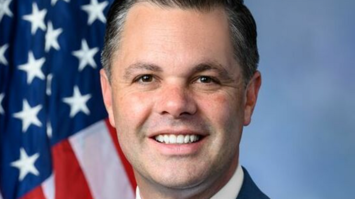 'What's that clucking sound?' Iowa Republican mocked as 'chicken' for abandoning town hall