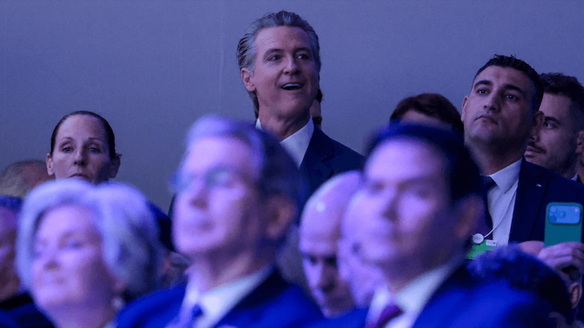 Trump and Newsom seen engaging in 'friendly banter' backstage: 'Gavin, we're good'