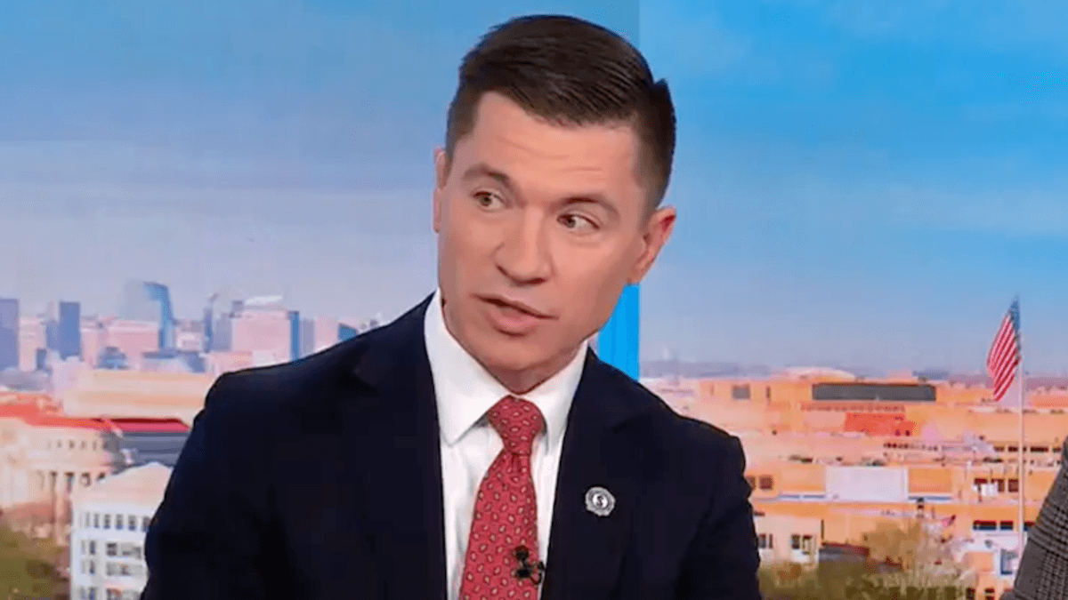 'I don't have an answer': Conservative wilts on CNN while attempting to defend Trump moves