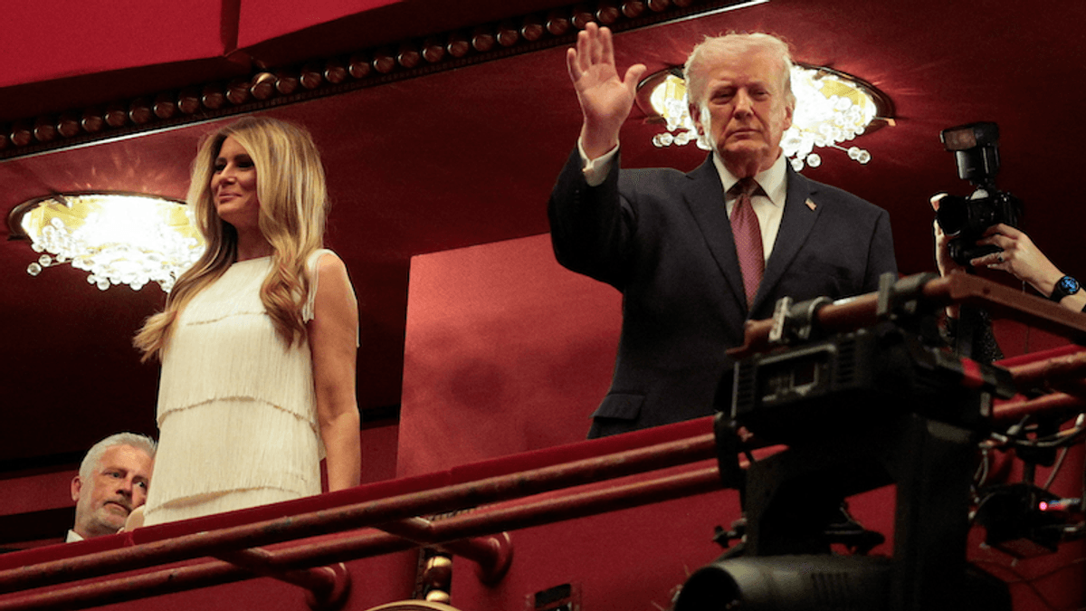 Trumps greeted with audible boos at Kennedy Center