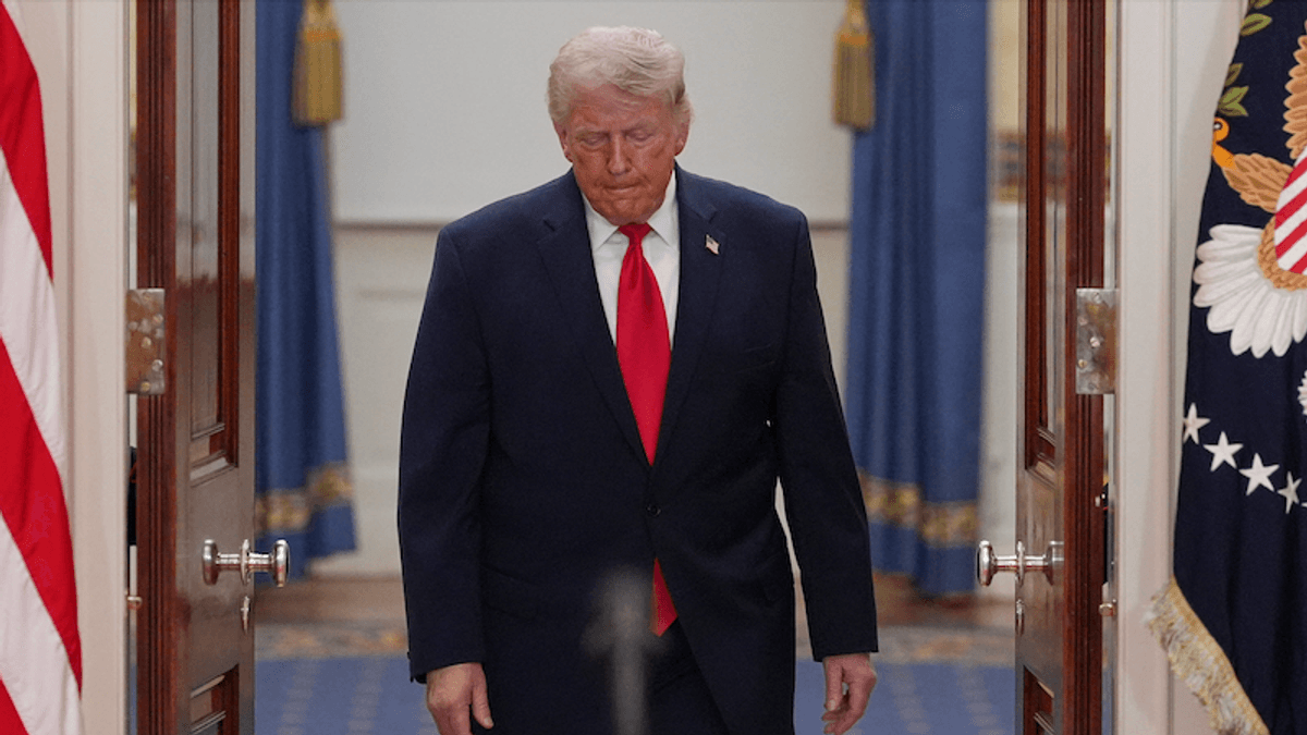 'Decidedly lethargic' Trump 'tried to slap some gold paint' on Iran fiasco: analyst