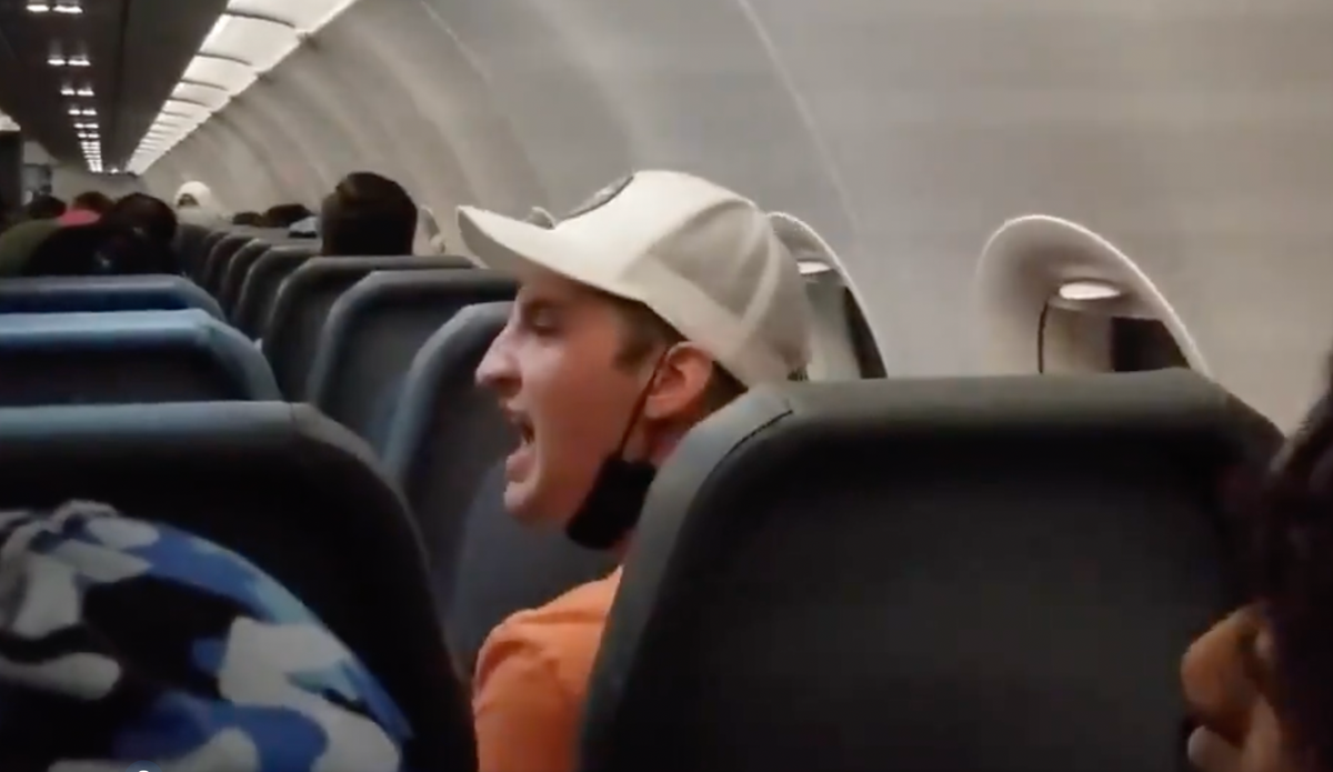 Passenger groped flight attendants -- then yelled his parents were worth millions after being told to stop: report