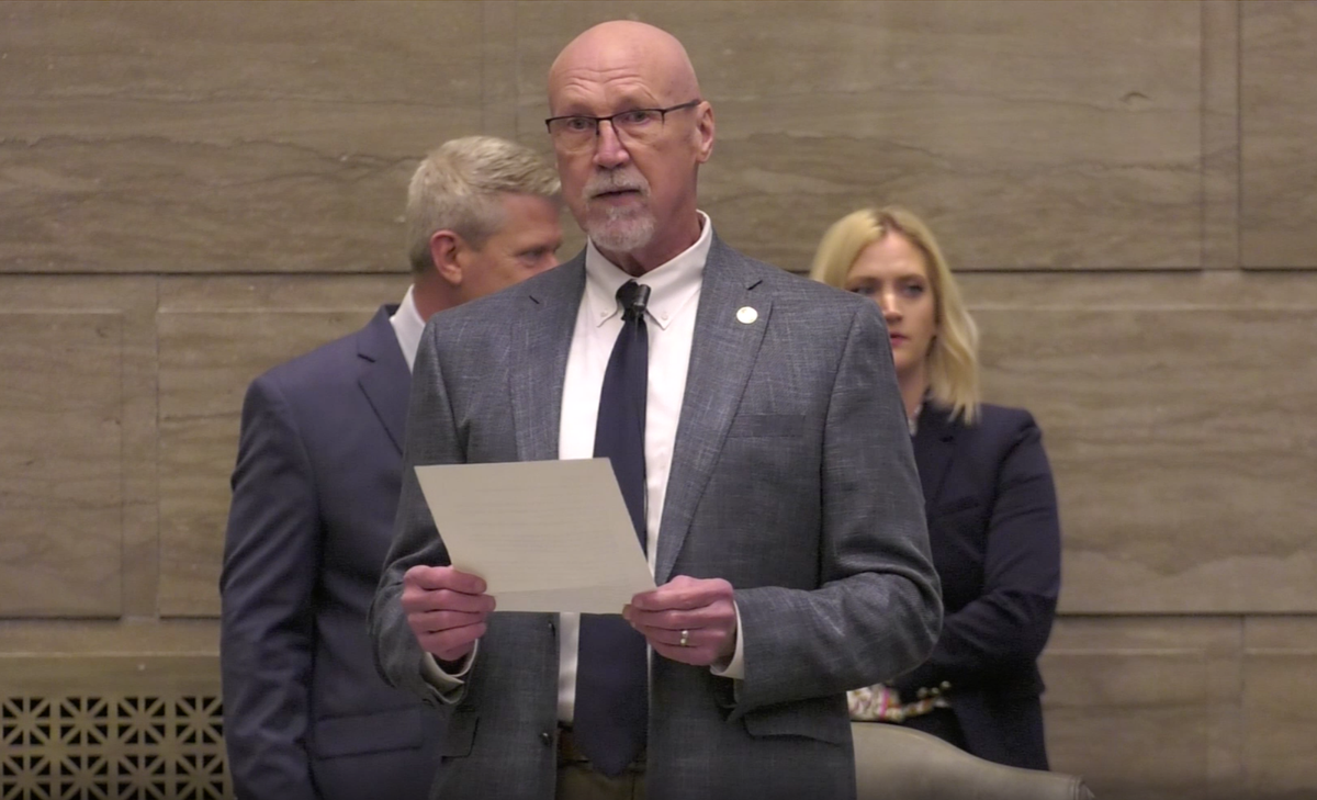 Tempers fray as Missouri Senate Republicans fight over Congressional map