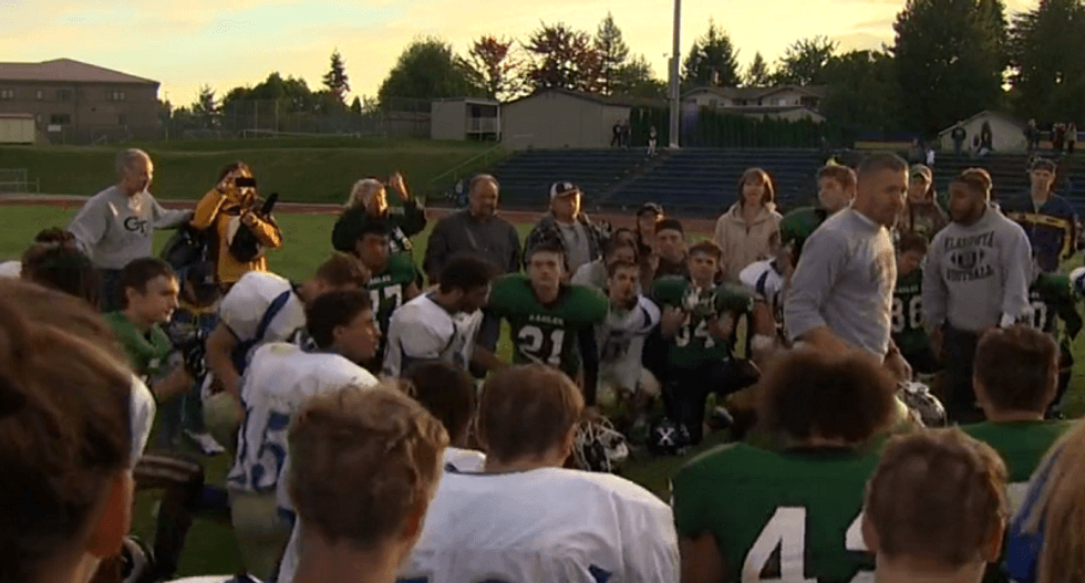 Football coach’s Christian crusade backfires hilariously as school prayers get a Satanic twist