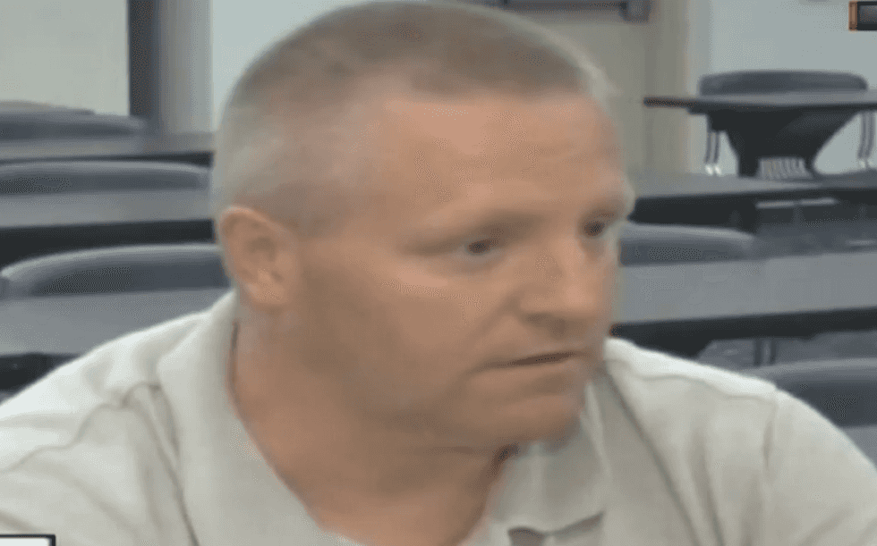 BAD DAD: Man shoots daughter thinking she's a burglar, crashes car driving her to ER