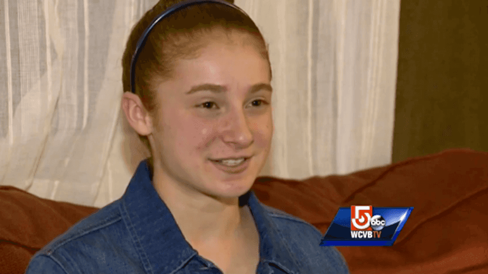 Massachusetts teen shocked by MacBook's definition of 'gay,' and so is Apple