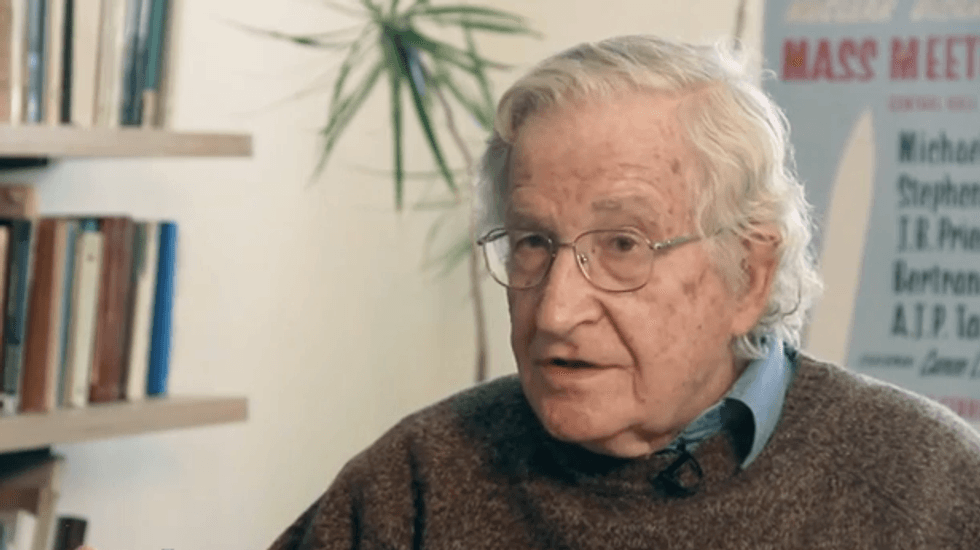 Noam Chomsky: World 'racing towards' environmental catastrophe and nuclear war in 2014