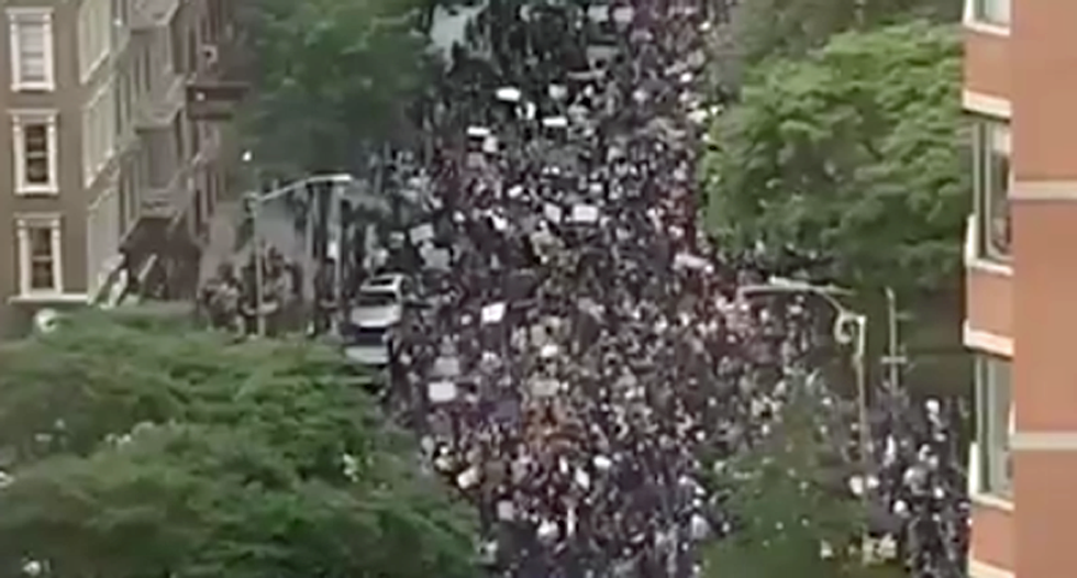Protesters march on mayor’s mansion in NYC as criticism grows against Bill de Blasio