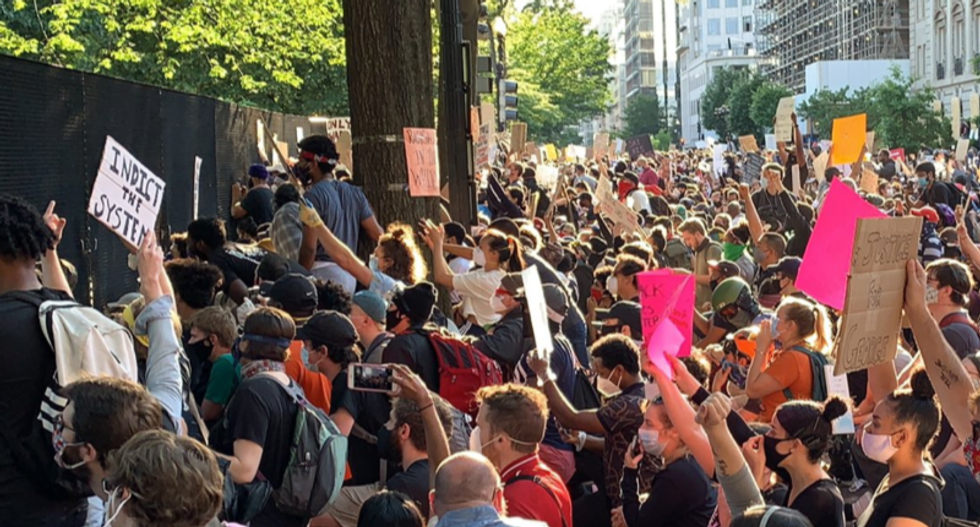 Protesters in Lafayette Park hit with gas for second night in a row: report