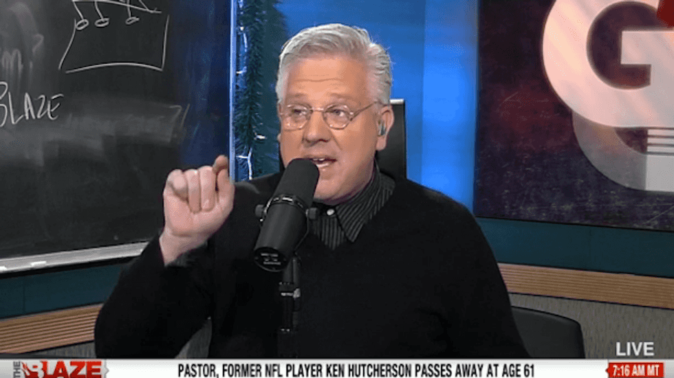 Glenn Beck invites 'Duck Dynasty' family to take a stand against fascism on his TV network