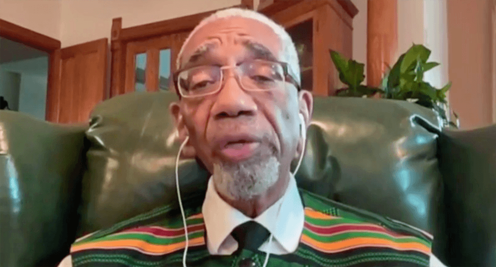 Chicago cops ripped as ‘cowards with guns’ for hiding out in congressman’s office: Rep. Bobby Rush