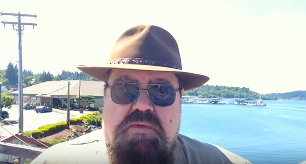 Neo-Nazi cheers on Oregon militants: 'What Dylann Roof did was a hissy fit -- this is not'