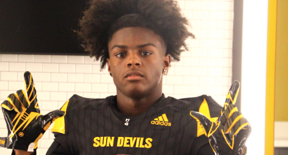 Woman complains about Black football players — and then slurs them after restaurant manager gives her free food