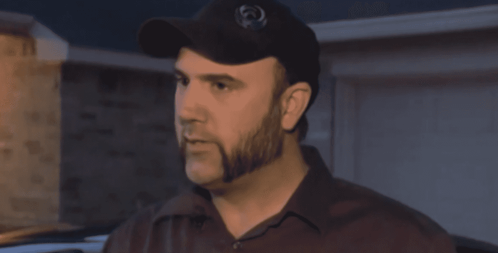 Houston cops cuff and detain man for an hour for giving change to homeless person