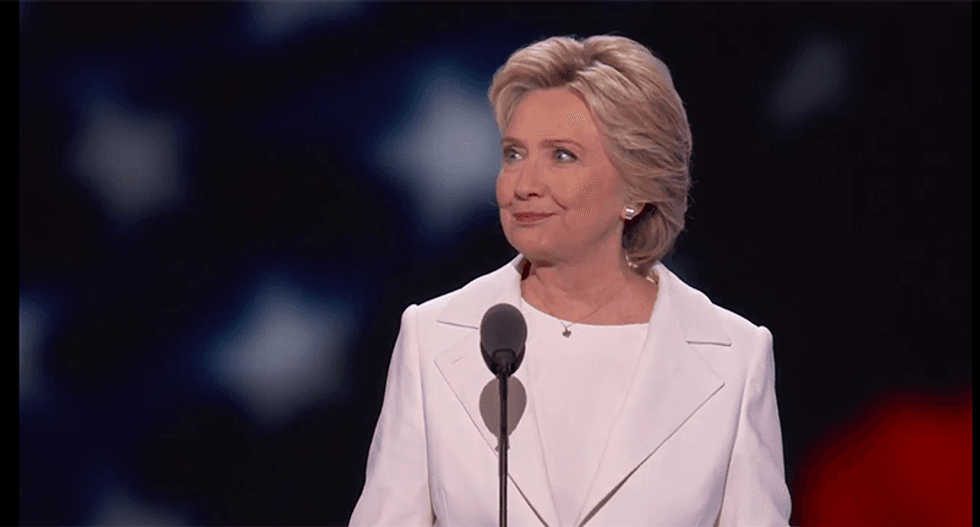 Clinton's doctor: Hillary has pneumonia but she's 'recovering nicely' after Sunday episode
