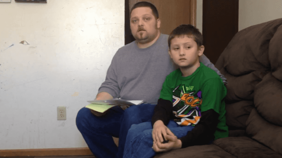 10-year-old Ohio boy suspended for pretending to 'shoot' classmate with fingers