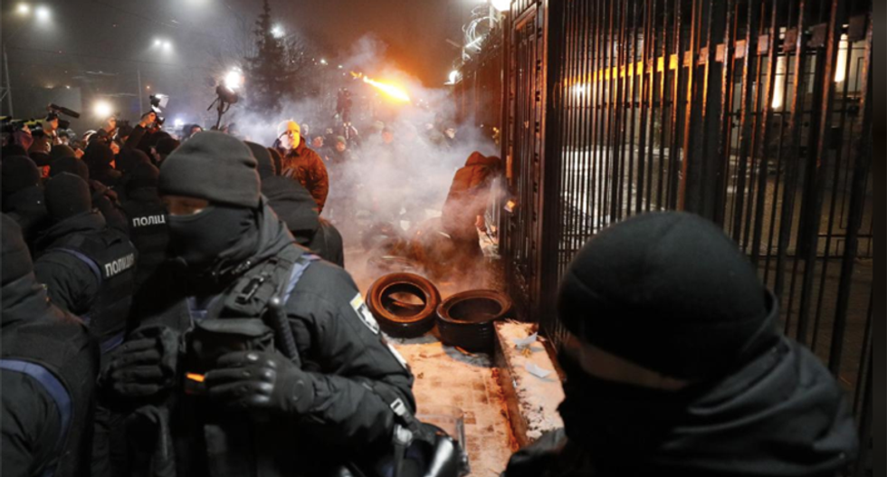 Ukraine president proposes parliament declare martial law