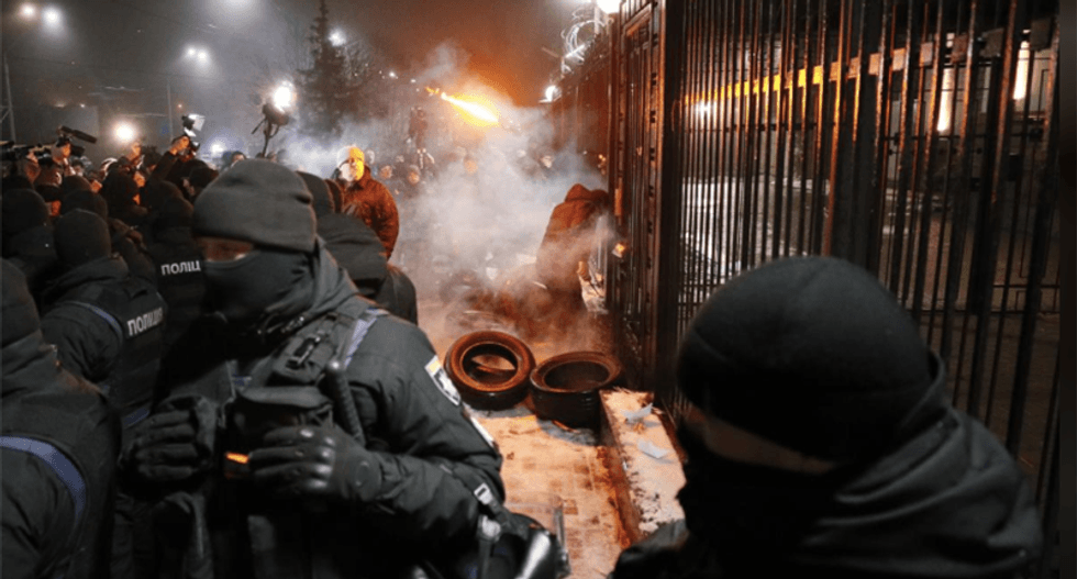Ukraine president proposes parliament declare martial law