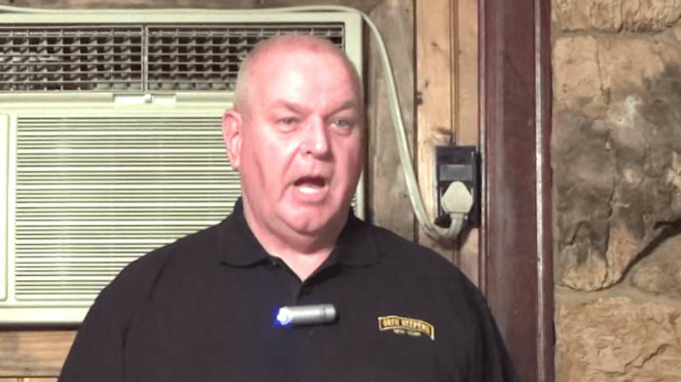 Oath Keepers NY official calls on cops to disobey orders, join war vs. socialist tyranny