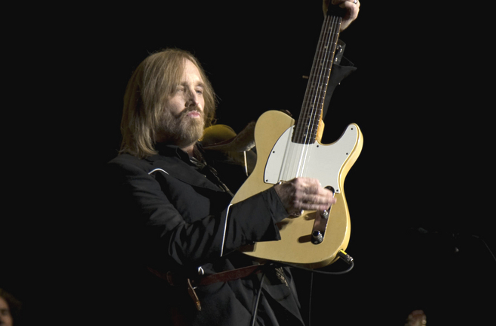 Legendary rock musician Tom Petty suffers cardiac arrest