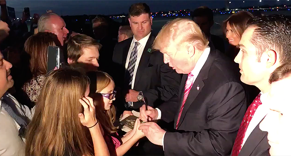 ‘I invented futons’: Wacky Trump supporter promises to help vacationing president ‘drain the swamp’