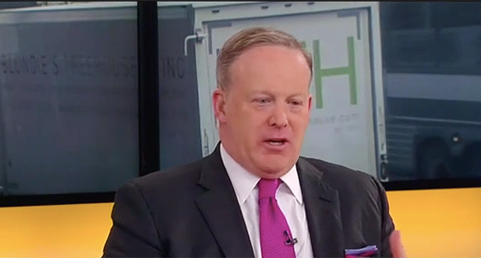 Fox News panel crushes Sean Spicer’s attempt to distance Trump from Cohen