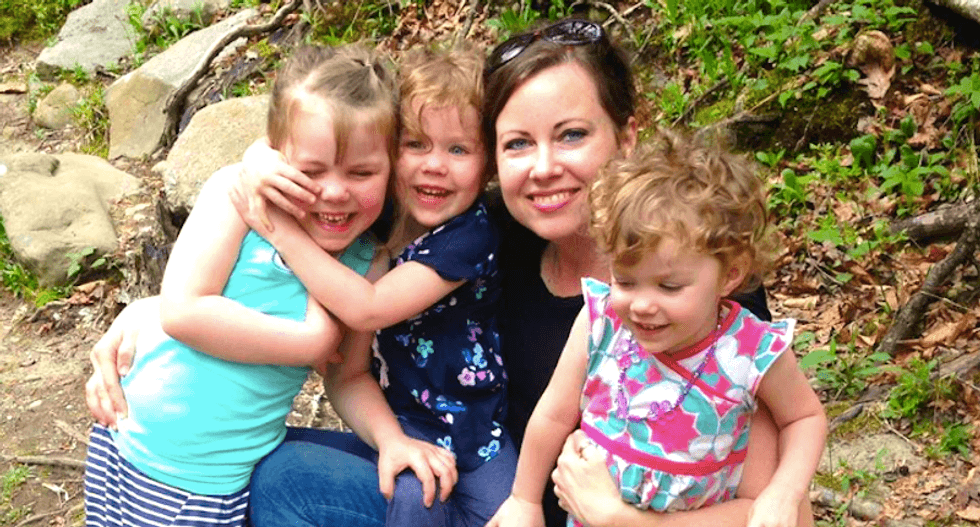 Anti-vaxx mom abandons the movement after all three of her kids nearly die from rotavirus