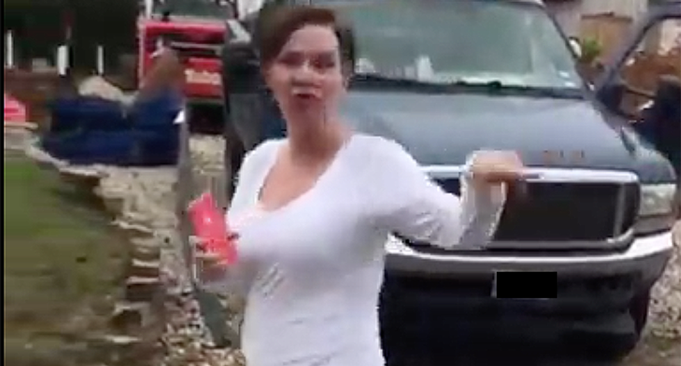 Texas woman threatens to call ICE on food truck with permit
