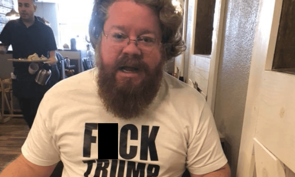 Texas man gives perfect response when restaurant asks him to leave over ‘F*ck Trump’ shirt