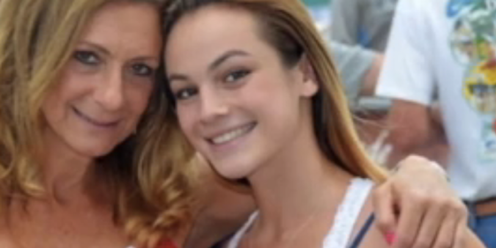 'You killed my kid!': Father of girl killed in Parkland massacre breaks down at her funeral