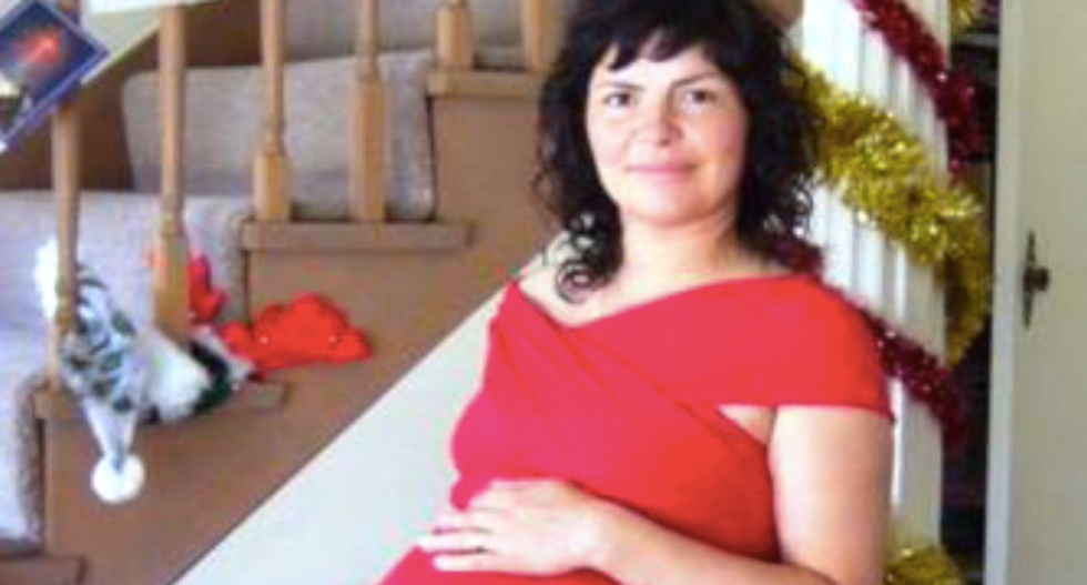 Dying mom begged for doctor after home birth — but hospital-hating midwife gave her herbs instead