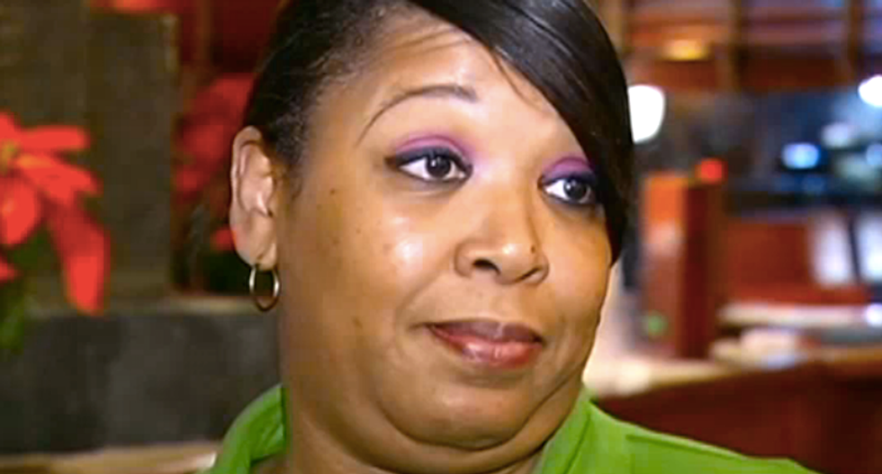 Customers rally around beloved waitress stiffed by white couple who ‘don’t tip black people’