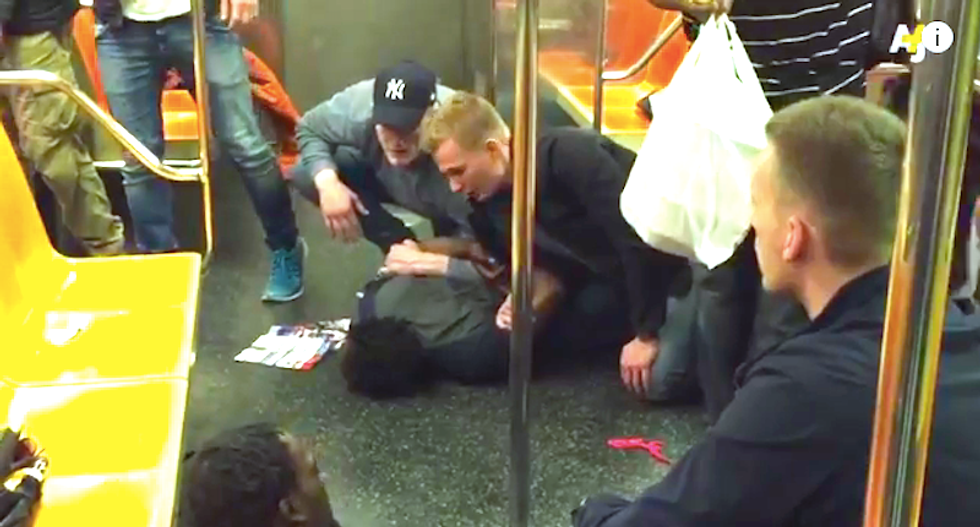 Watch: Vacationing Swedish cops show NYPD officers how to subdue suspects without hurting them