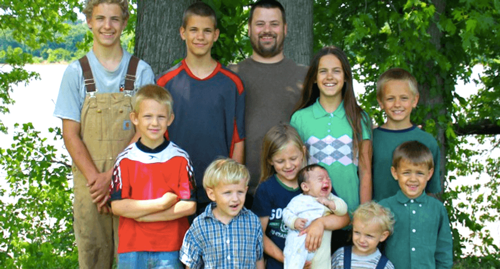 'Free range' parenting or abuse? Complaint reveals why 10 kids seized from off-the-grid Kentucky family