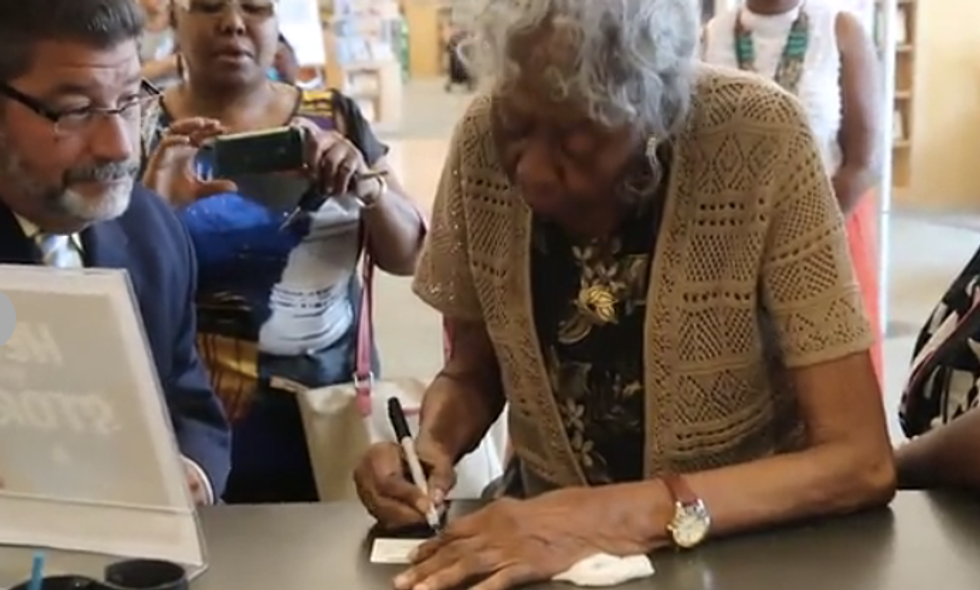 Finally! Elderly black woman gets a library card in North Carolina — 73 years after applying