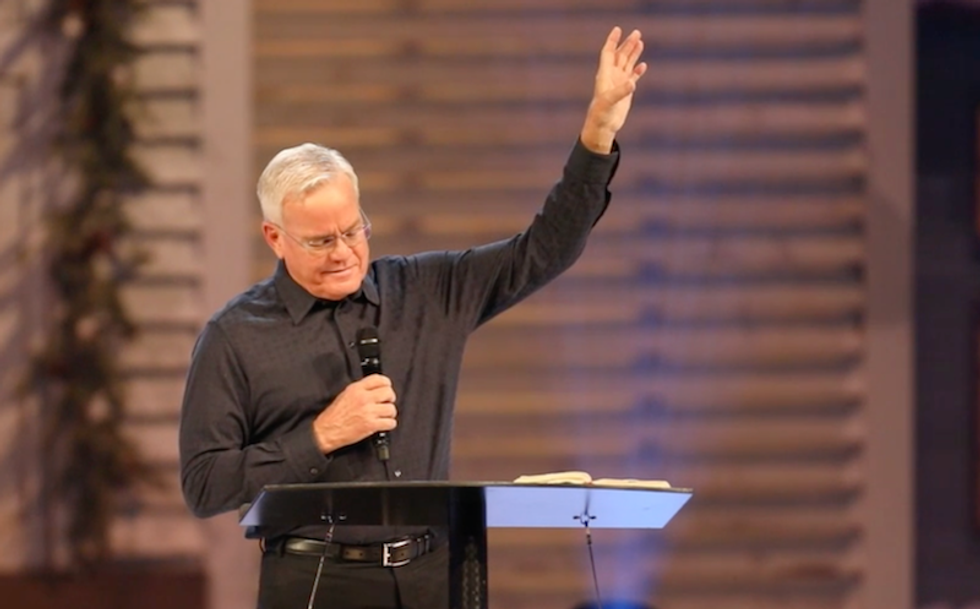 Evangelicals scrambling as Chicago pastor accused of decades of sexual misconduct