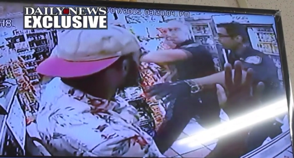 WATCH: NYPD officers beat young black man who had his hands up over allegedly-stolen pizza