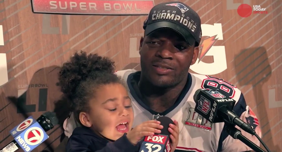 Patriots player Martellus Bennett plans to skip Super Bowl White House visit to avoid meeting Trump