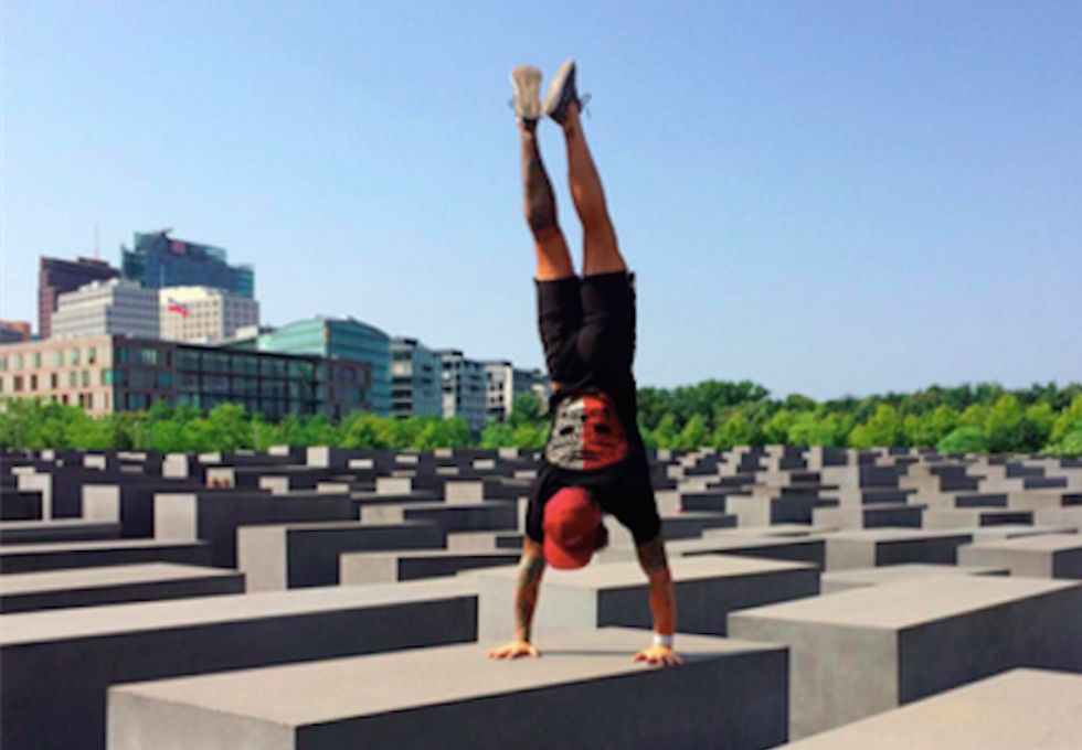 Wrathful Internet teaches Crossfitter that Berlin Holocaust memorial isn't his gym