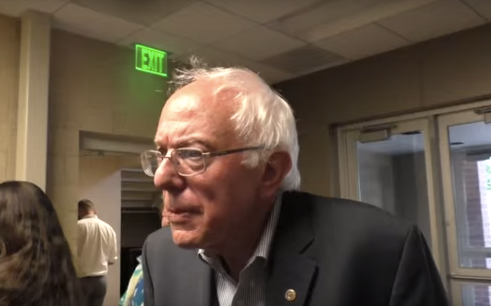 Bernie Sanders schools ‘corporate media’ reporter: No, I won’t slam Hillary for you