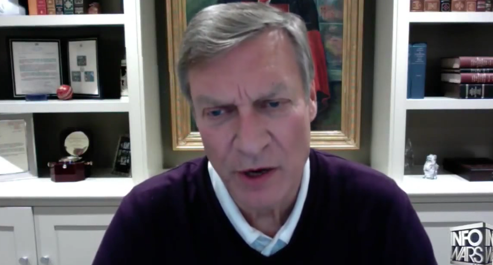 FBI detained London-based ‘Trump defender’ at airport and subpoenaed him as part of Mueller’s Russia probe