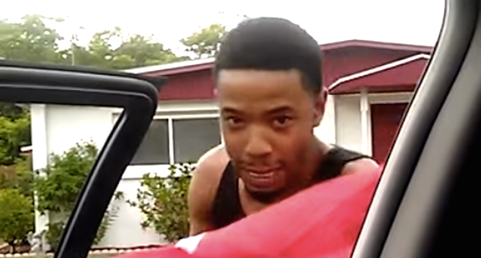 Victim unable to help cops arrest black Confederate flag thief: ‘They all look the same to me’