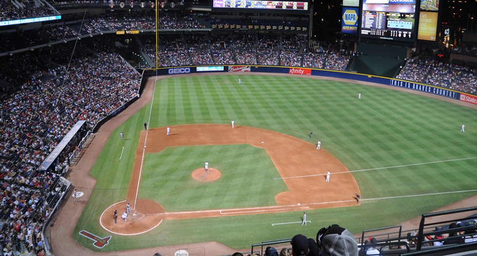 Drunk man screaming at players falls two decks at Turner Field during Yankees-Braves game
