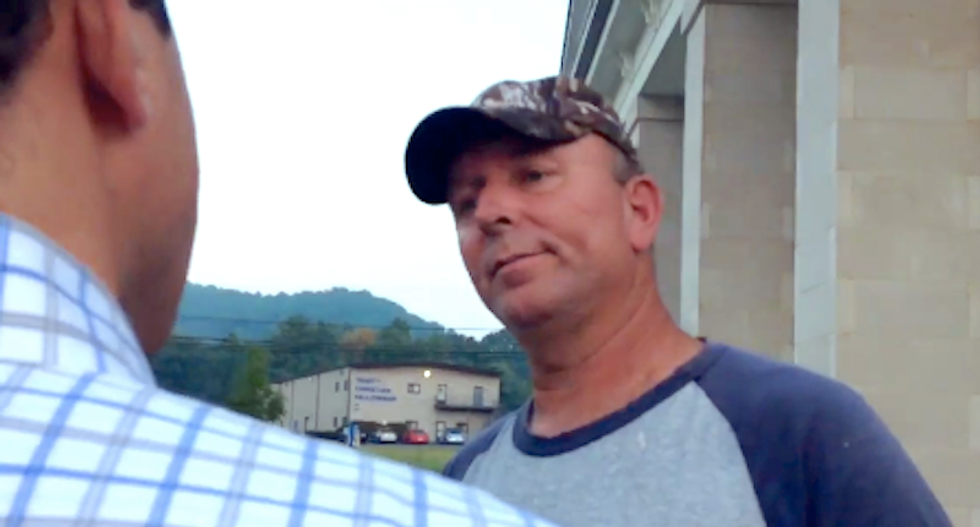 Kim Davis' fourth husband says clerk won't resign: 'Tell Judge Bunning he's a butt'