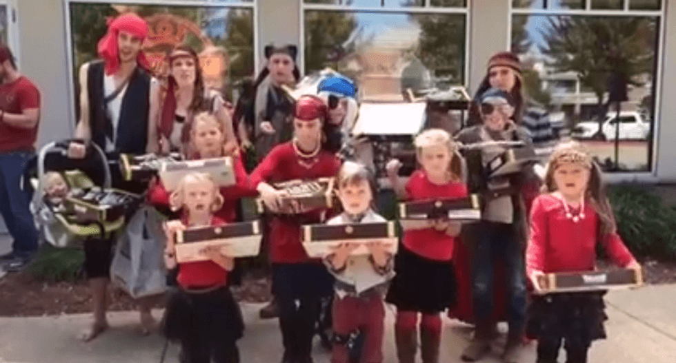 Duggars hammered for 'plundering' free Krispy Kreme donut give-away