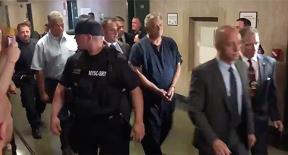 WATCH: Paul Manafort gets heckled walking into latest indictment hearing