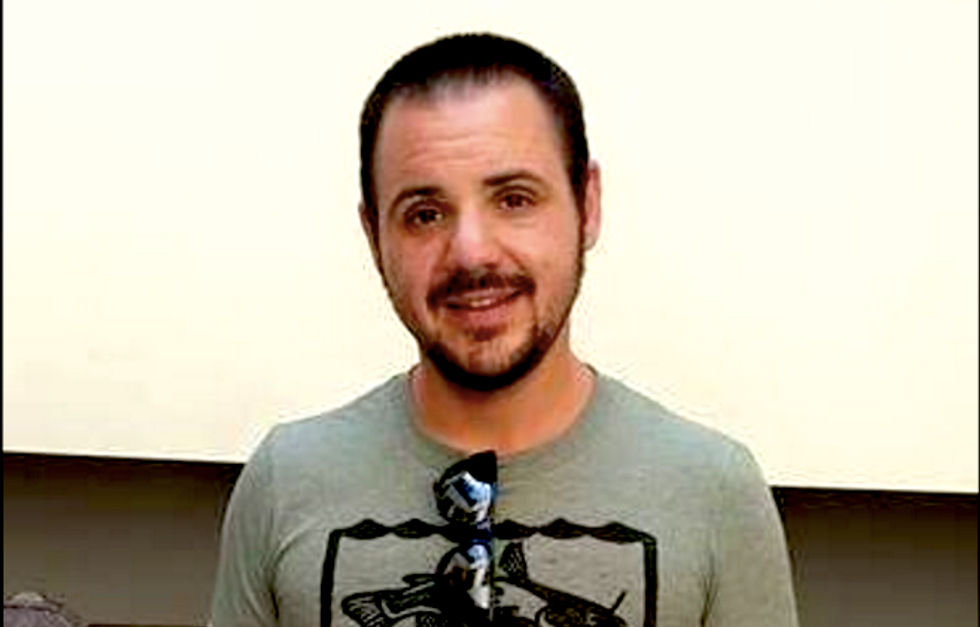 Chicago trans man gets threatened at gunpoint and called ISIS member by raging Fox News fan