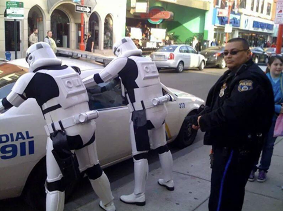 Posting Star Wars spoilers should be illegal, says Philadelphia police department