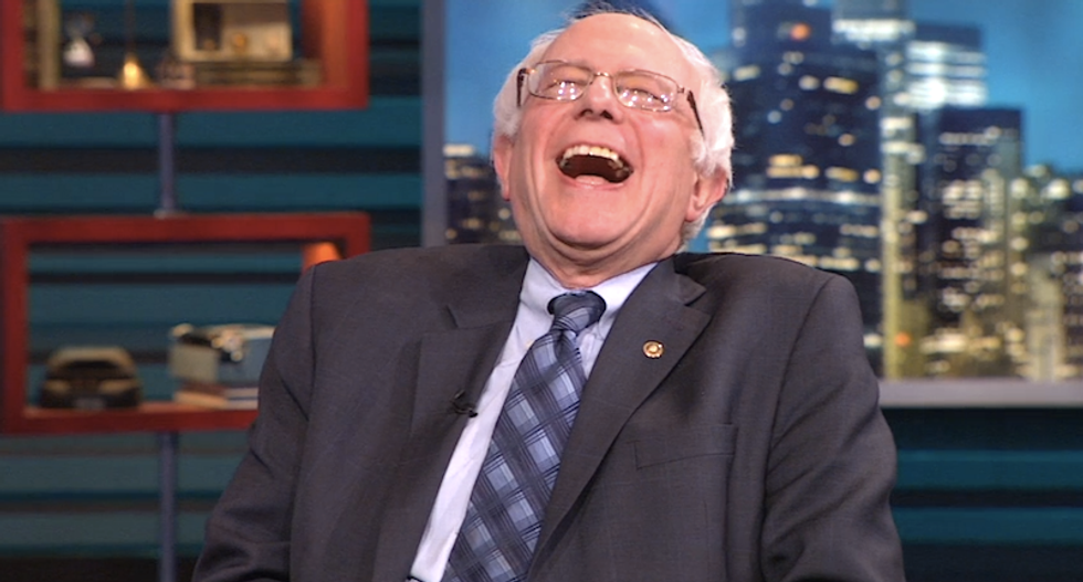 Bernie Sanders just hit back at the Washington Post with the most perfect jab