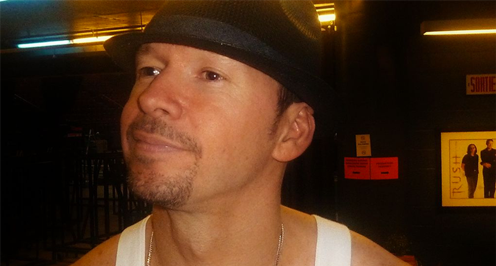 New Kids on the Block’s Donnie Wahlberg endorses Rubio/Fiorina ticket